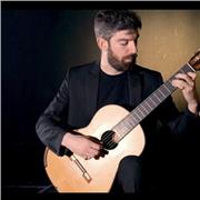 Chitarrista e compositore, propongo lezioni di chitarra classica ed elettrica e di teoria musicale per tutti i livelli